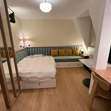 Apartment Charming Studio Near The Arc De Triomphe